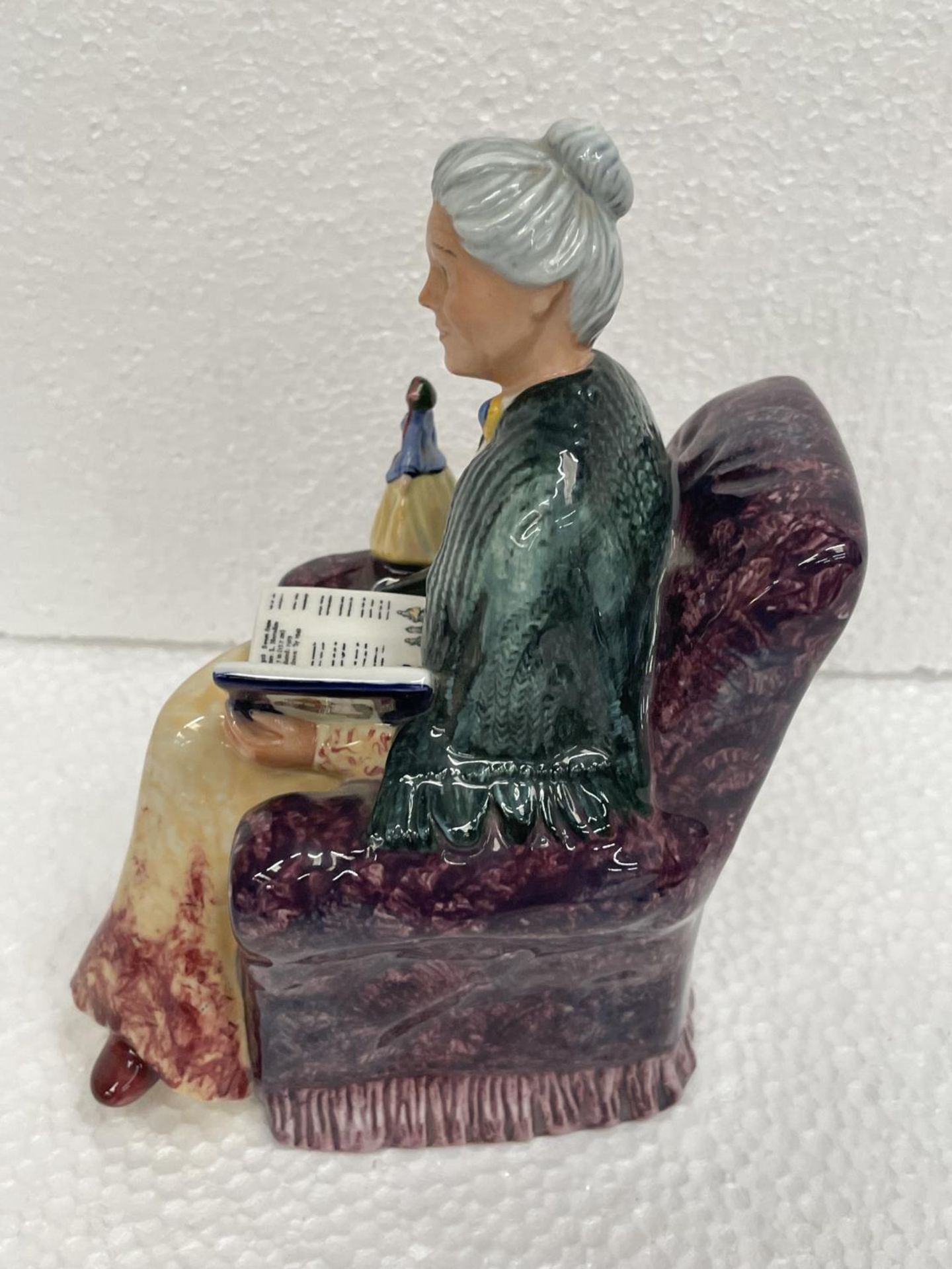 A ROYAL DOULTON FIGURE PRIZED POSSESSIONS HN2942 MADE EXCLUSIVELY FOR THE COLLECTORS CLUB - Image 2 of 5