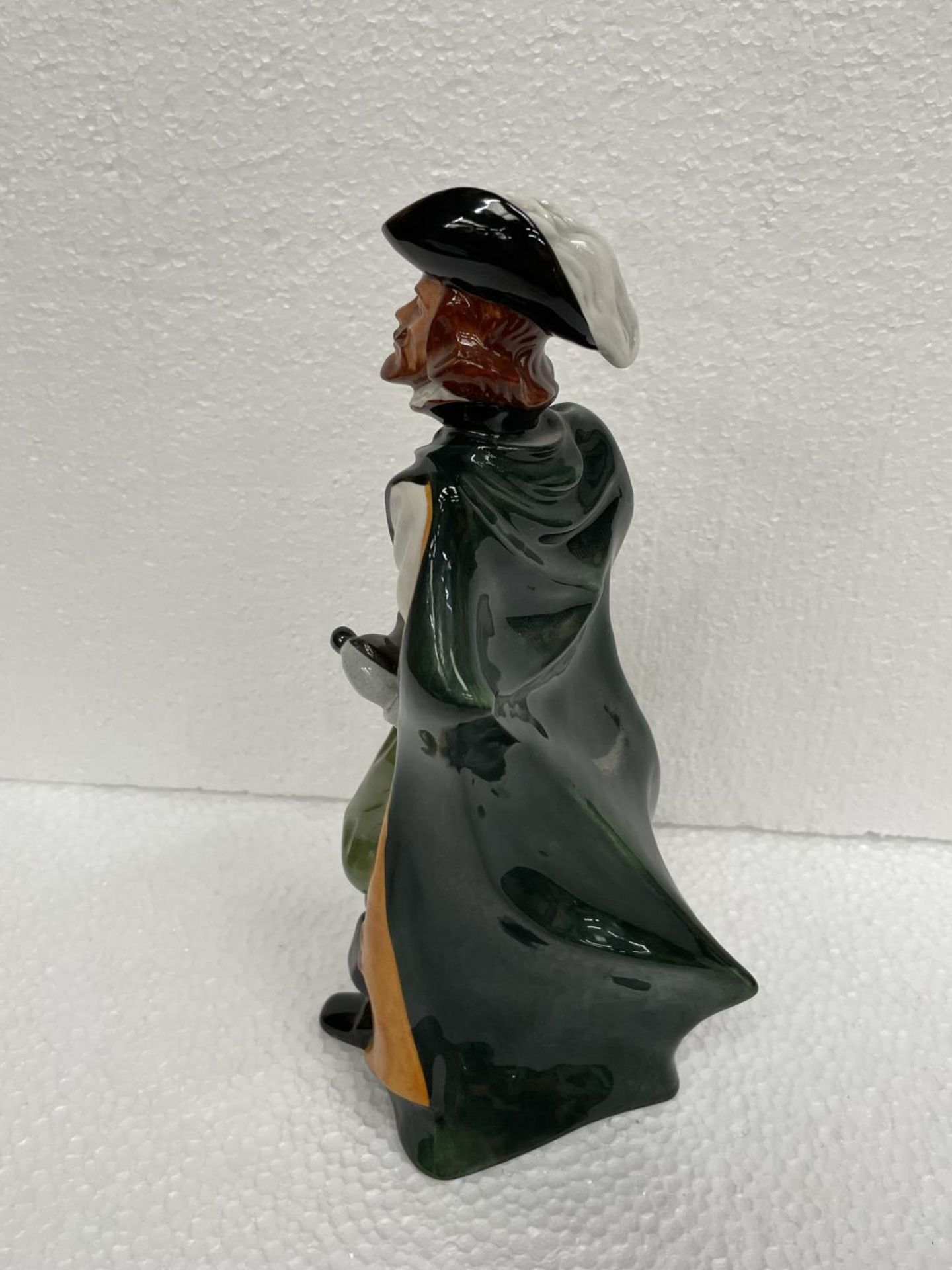 A ROYAL DOULTON FIGURE CAVALIER HN2716 - Image 3 of 4