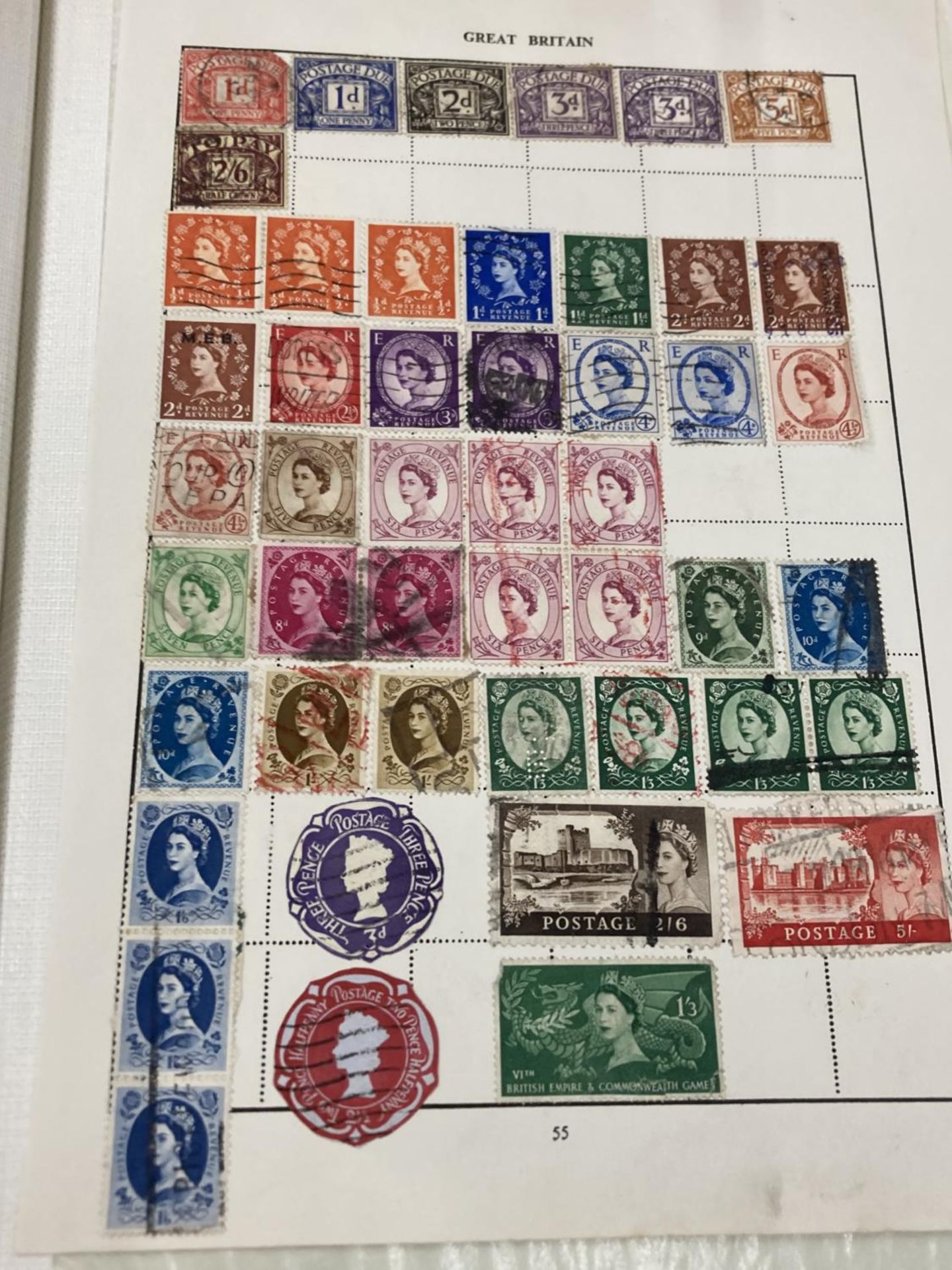 A STAMP ALBUM OF INTERNATIONAL STAMPS TO INCLUDE SWITZERLAND, SOUTH AFRICA, NORWAY, BARBADOS, - Image 5 of 6