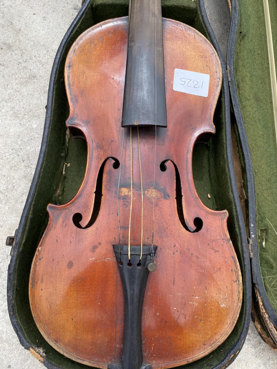 A VINTAGE CASED VIOLIN AND BOW - Image 3 of 6