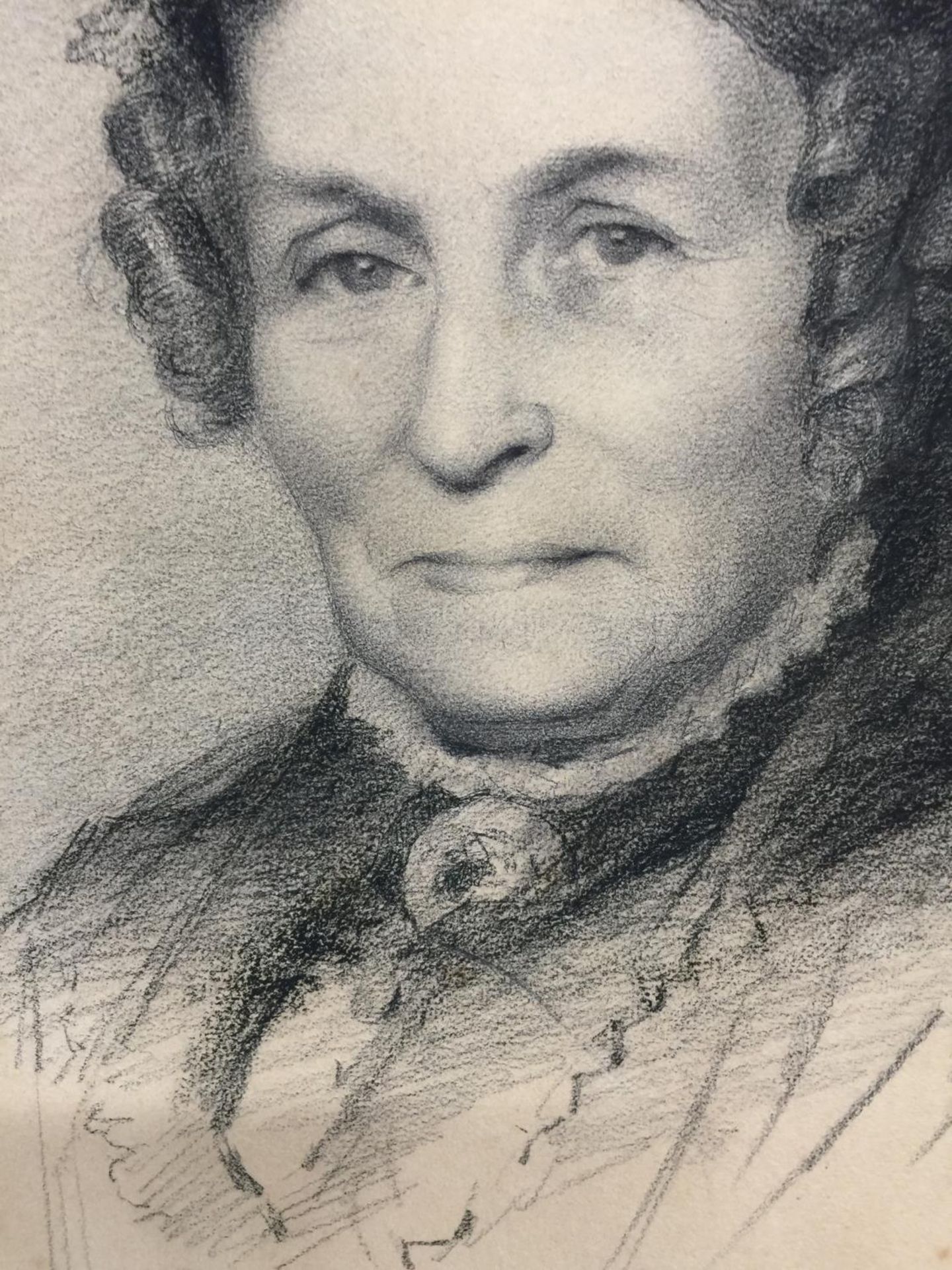 A CHARCOAL PORTRAIT OF MISS CRABB - NO GLASS 49CM X 60CM - Image 3 of 5