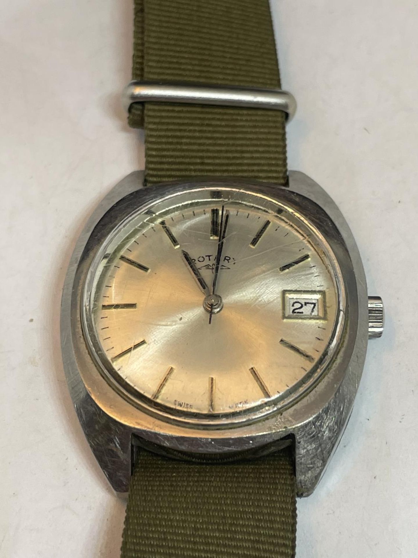 A ROTARY WRISTWATCH SEEN WORKING BUT NO WARRANTY - Image 2 of 3
