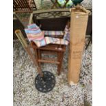 TWO FOLDING DIRECTORS CHAIRS AND A GARDEN PARASOL