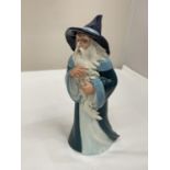 A ROYAL DOULTON FIGURE OF GANDALF HN2911 (SECOND)