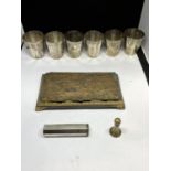 VARIOUS VINTAGE ITEMS TO INCLUDE SIX SILVER PLATED STIRRUP CUPS, A DESK TIDY, A PERFUME ATOMISER AND