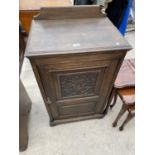 A LATE VICTORIAN OAK SINGLE DOOR CUPBOARD, 23" WIDE