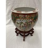 A LARGE ORIENTAL PLANTER ON STAND HEIGHT 56CM DIAMETER 41CM