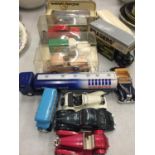 A COLLECTION OF DIECAST CARS AND VANS - SOME BOXED- TO INCLUDE A CORGI LUTON VAN, 1950 CHEVROLET,
