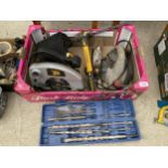 AN ASSORTMENT OF ITEMS TO INCLUDE A JCB CIRCULAR SAW, A WOOD PLANE AND SDS DRILL BITS ETC