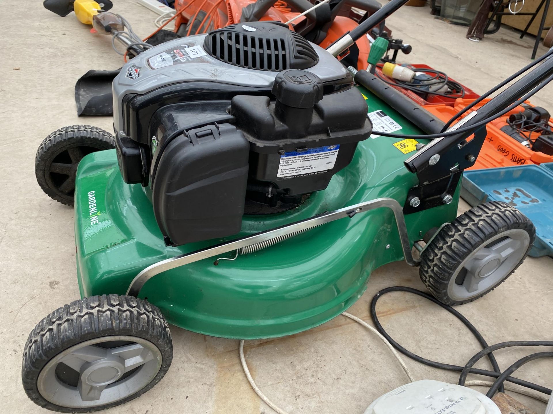 A GARDENLINE PETROL LAWN MOWER WITH BRIGGS AND STRATTON ENGINE - Image 4 of 4