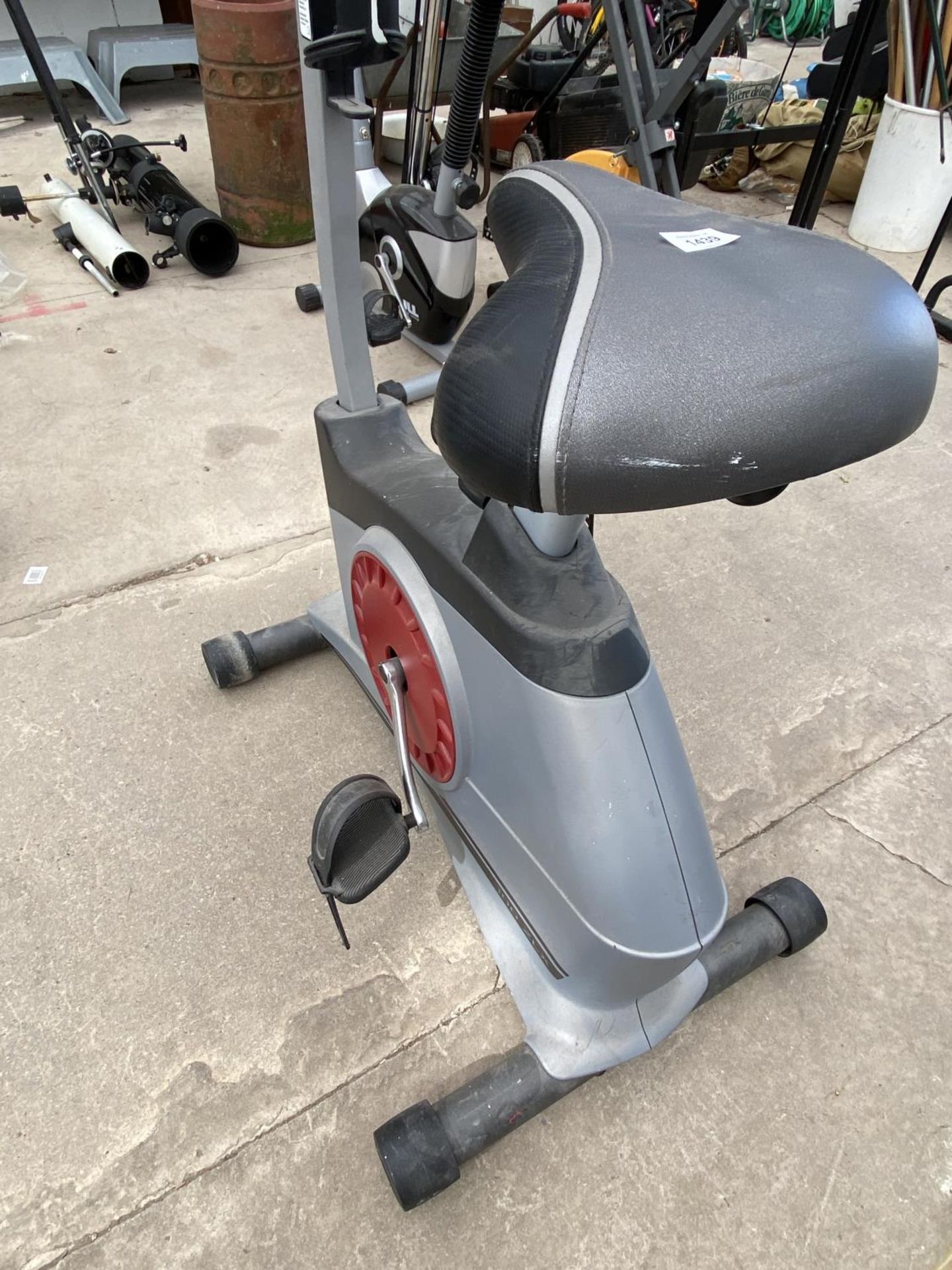 A PRO FORM 100 ZLX EXERCISE BIKE - Image 4 of 5