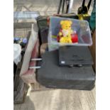 AN ASSORTMENT OF HOUSEHOLD CLEARANCE ITEMS TO INCLUDE SUITCASES AND SOFT TOYS