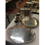 A QUANTITY OF SILVER PLATE TO INCLUDE TRAYS, TEAPOTS, TANKARD, CANDLESTICK, PHOTO FRAME, ETC