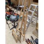 A LARGE WOODEN ARTIST EASEL AND AN ASSORTMETN OF ARTISTS STANDS