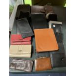 A COLLECTION OF WALLETS AND PURSES TO INCLUDE LEATHER