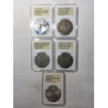 FIVE FACSIMILE COINS TO INCLUDE 1613 CHARLES 1 TRIPLE UNITE, WILLIAM AND MARY 1691 HALF CROWN,