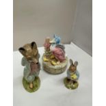 THREE BEATRIX POTTER FIGURES TO INCLUDE A ROYAL ALBERT PETER WITH DAFFODILS, A BESWICK FOXY