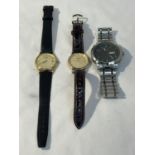 THREE WRISTWATCHES TO INCLUDE AN ACCURIST, SEIKO AND DKNY