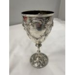 A HALLMARKED SILVER DECORATIVE GOBLET GROSS WEIGHT 216 GRAMS