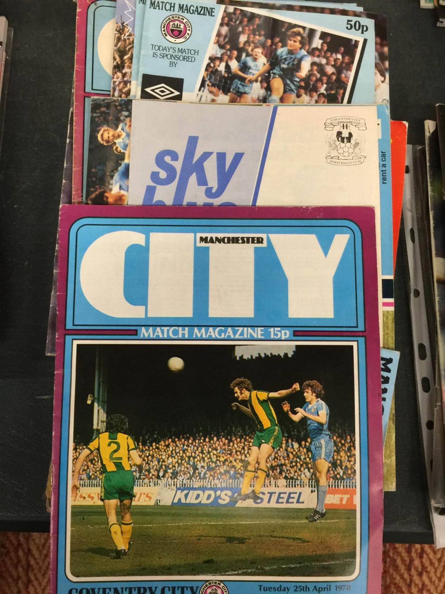 A COLLECTION OF MAN CITY PROGRAMMES TO INCLUDE V LEEDS 1984, COVENTRY 1977 AND 1978, FOREST 1979,