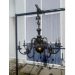 AN EIGHT BRANCH CHANDELIER STYLE LIGHT FITTING