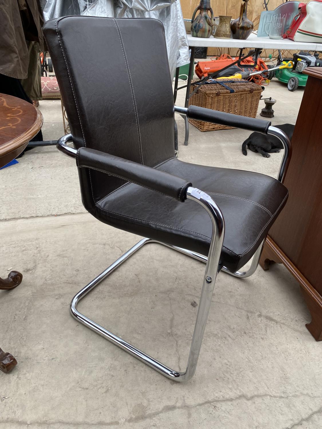 A FAUX LEATHER AND CHROME OFFICE CHAIR - Image 2 of 2
