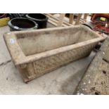 A RECONSTITUTED STONE PLANTER TROUGH (L:92CM W:34CM D:26CM)