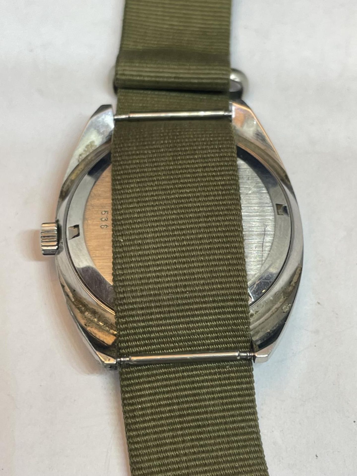 A ROTARY WRISTWATCH SEEN WORKING BUT NO WARRANTY - Image 3 of 3