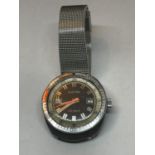 A VINTAGE ELECTRA WRISTWATCH SEEN WORKING BUT NO WARRANTY