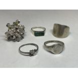 FIVE VARIOUS SILVER RINGS