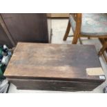 A LARGE VINTAGE WOODEN JOINERS CHEST