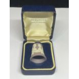 A RARE MAUVE COLOURED WEDGEWOOD JASPERWARE THIMBLE IN A PRESENTATION BOX