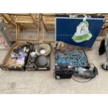 A LARGE ASSORTMENT OF ITEMS TO INCLUDE AN AMPLIFIER, A WOOD PLANE AND MIXING BOWLS ETC