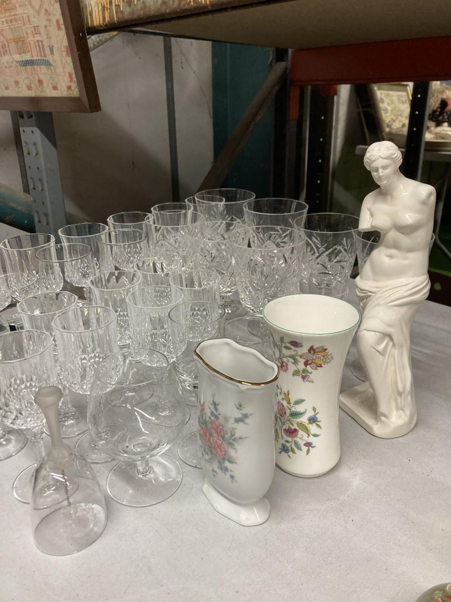 A QUANTITY OF GLASSES TO INCLUDE WINE, SHERRY, ETC, PLUS MINTON HADDON HALL VASE, FIGURE, ETC - Image 2 of 2