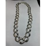 A MARKED 925 SILVER NECKLACE