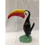 A LARGE 'GUINNESS' TOUCAN HEIGHT APPROX 41CM