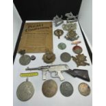 VARIOUS VINTAGE ITEMS TO INCLUDE MEDALS, BADGES, COINS, EVERYBODY'S POCKET COMPANION ETC