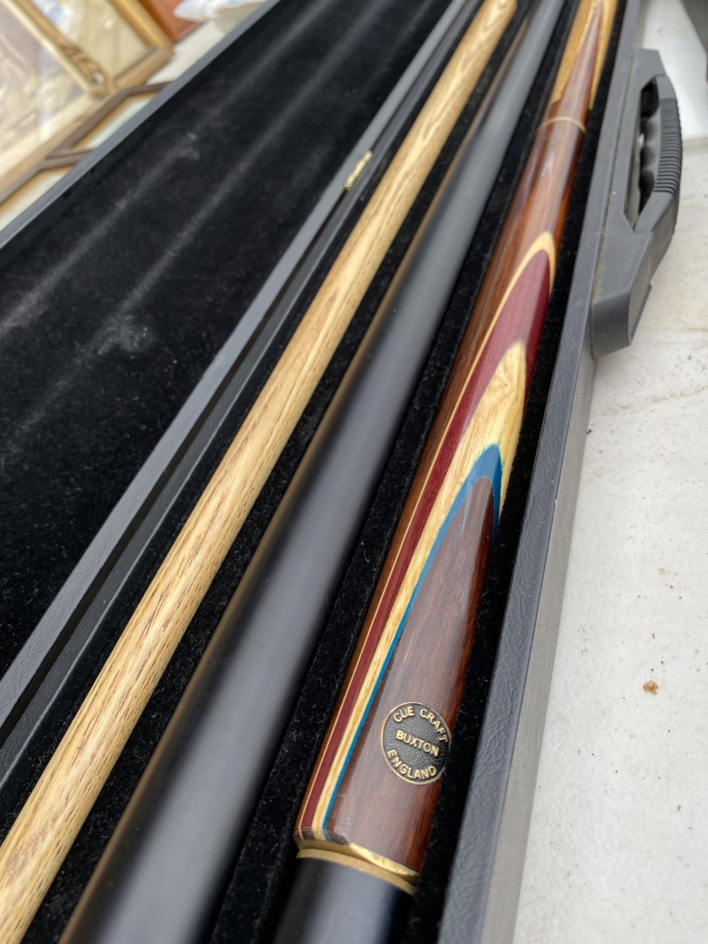 THREE CASED POOL AND SNOOKER CUES - Image 3 of 6