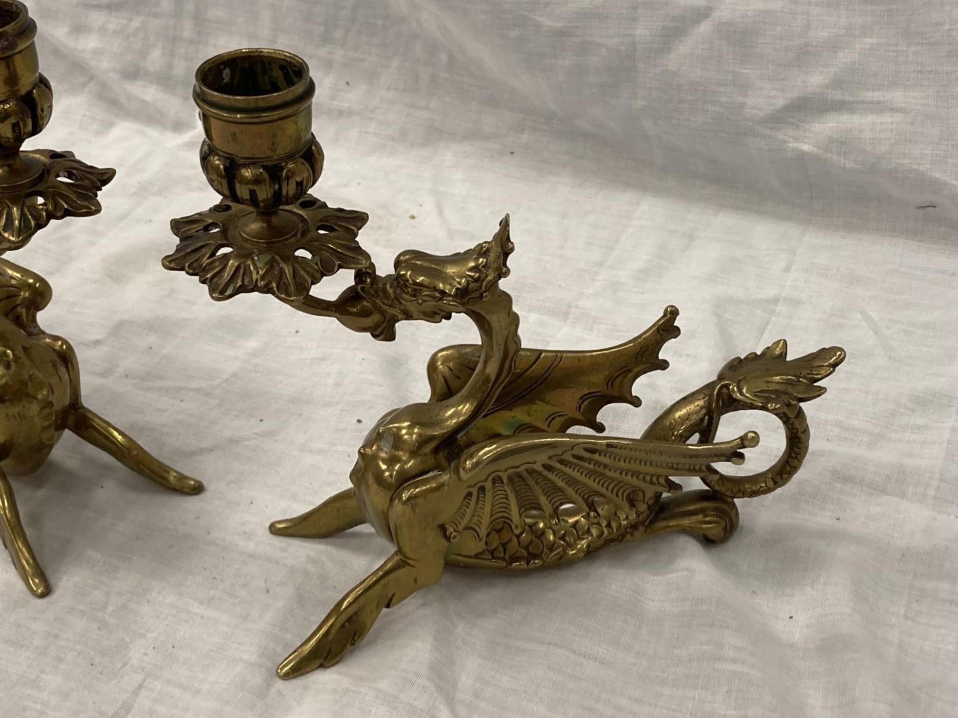 A PAIR OF BRASS 'WELSH DRAGON' CANDLESTICKS HEIGHT 17.5CM, LENGTH 17CM - Image 2 of 4