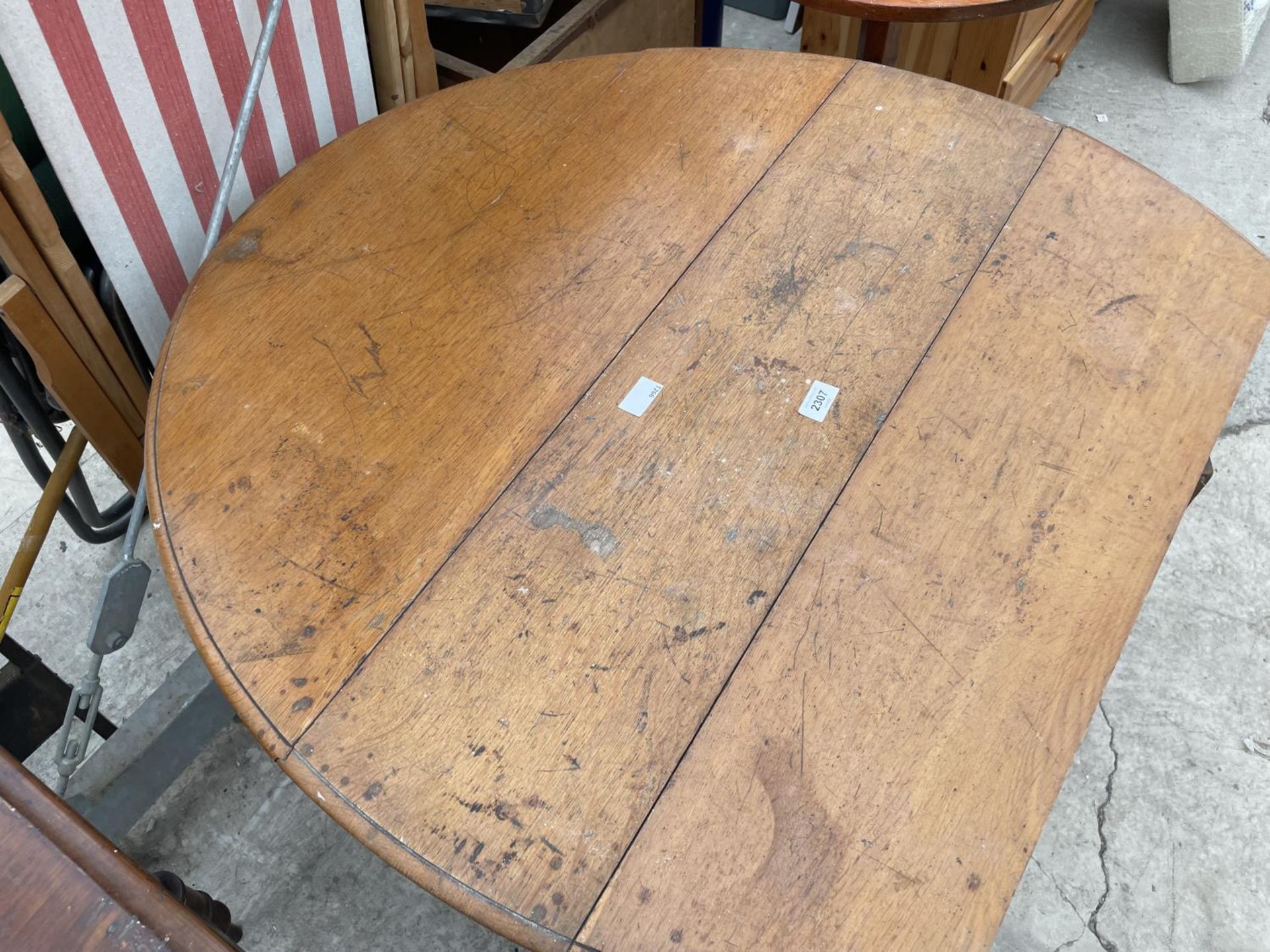 A VICTORIAN SUTHERLAND TABLE, LEAF A/F - Image 2 of 4