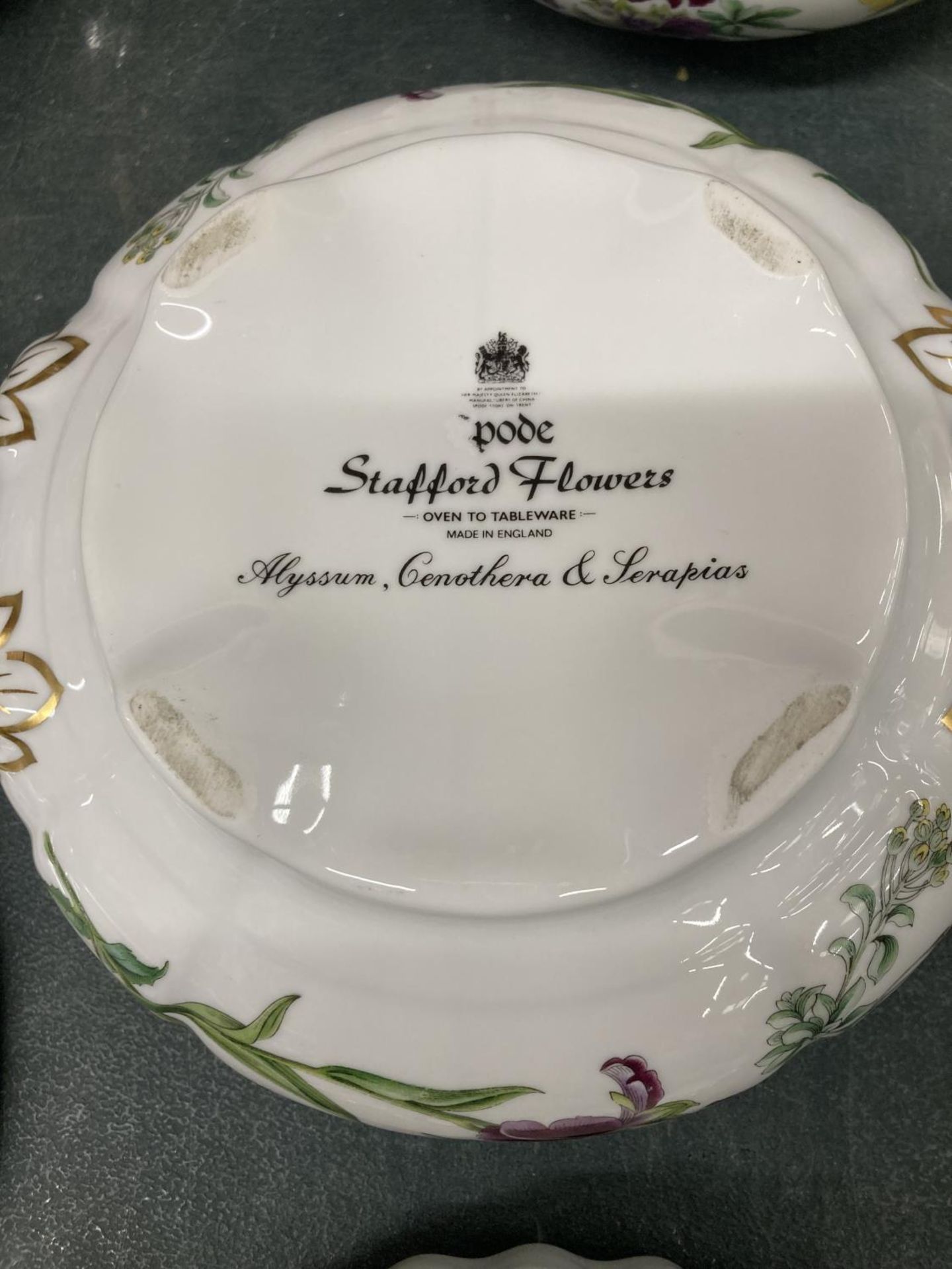 THREE PIECES OF SPODE 'STAFFORD FLOWERS' TO INCLUDE TWO TUREENS AND A FLAN DISH - Image 5 of 5