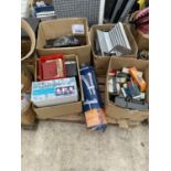 AN ASSORTMENT OF HOUSEHOLD CLEARANCE ITEMS TO INCLUDE LIGHT FITTINGS AND SPEAKERS ETC