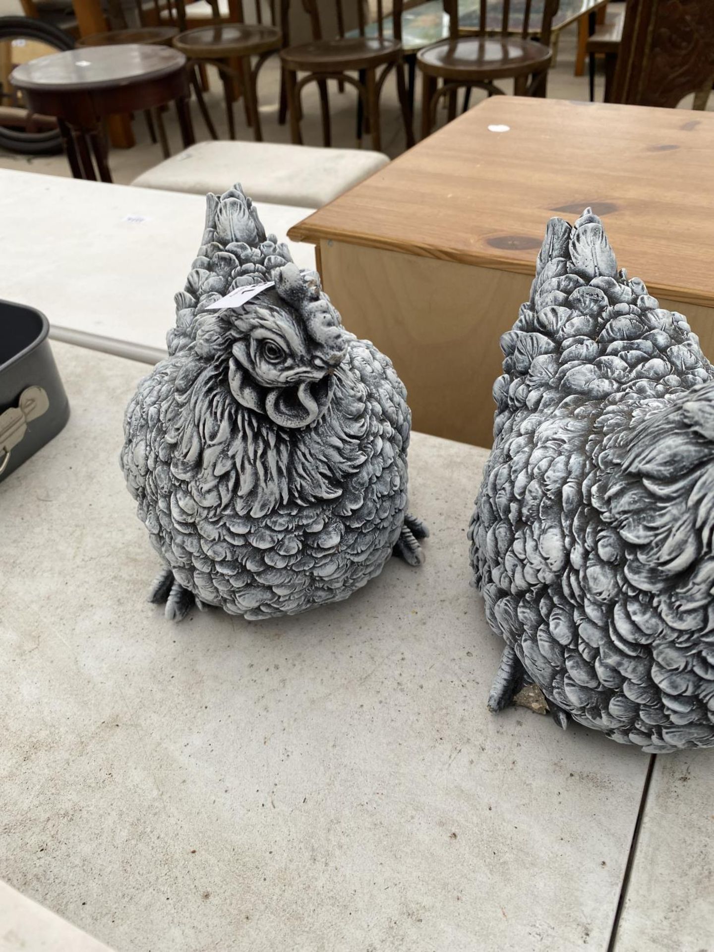 A PAIR OF RECONSTITUTED STONE PEKIN HEN FIGURES (A/F) - Image 2 of 3