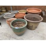 A LARGE ASSORTMENT OF TERACOTTA AND GLAZED GARDEN POTS