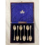 SIX HALLMARKED SHEFFIELD TEASPOONS IN A LEATHER BOX WITH THE NAME, HENRY PIDDUCK & SONS