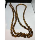 AN AMBER NECKLACE LENGTH 125CM