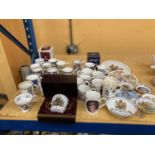 A LARGE AMOUNT OF ROYAL COMMEMORATIVE WARE TO INCLUDE CUPS, PLATES, PIN TRAYS, ETC