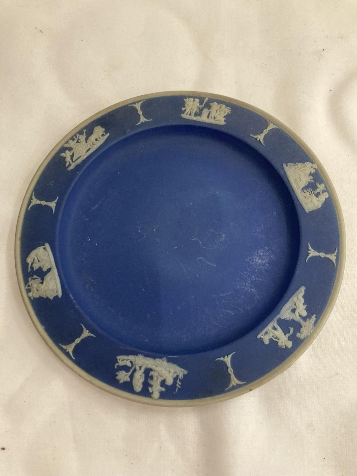 FOUR PIECES OF JASPERWARE TO INCLUDE ADAMS AND WEDGWOOD - Image 4 of 6