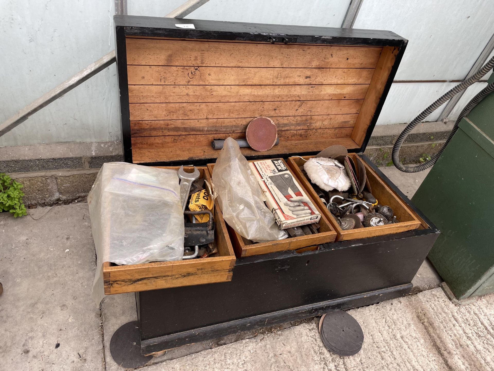 A TOOLBOX CONTAINING VARIOUS HAND TOOLS NO VAT