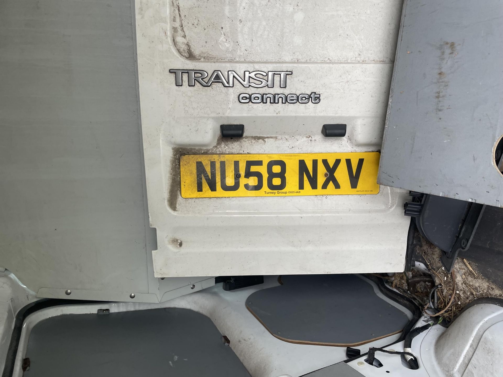 A FORD TRANSIT CONNECT TDCI NU58 NXV APPROX 90000 MILES SPARES OR REPAIR SOLD AS SEEN NO VAT - Image 7 of 7